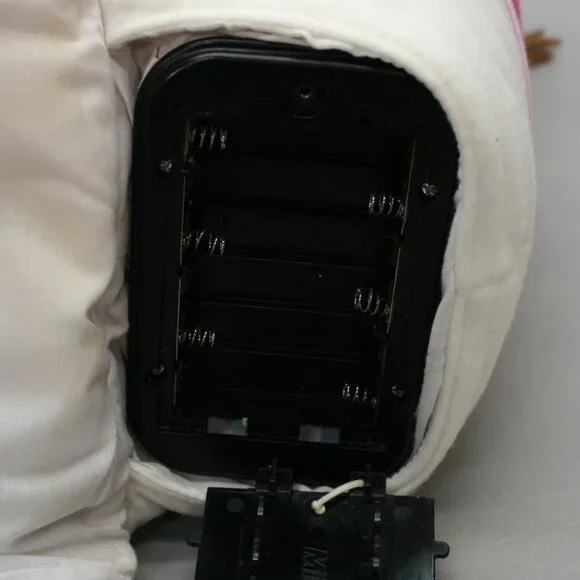 PARTIALLY WORKING - DW Sister Arthur Aardvark Actimates Interactive Talking Toy - Picture 9 of 10